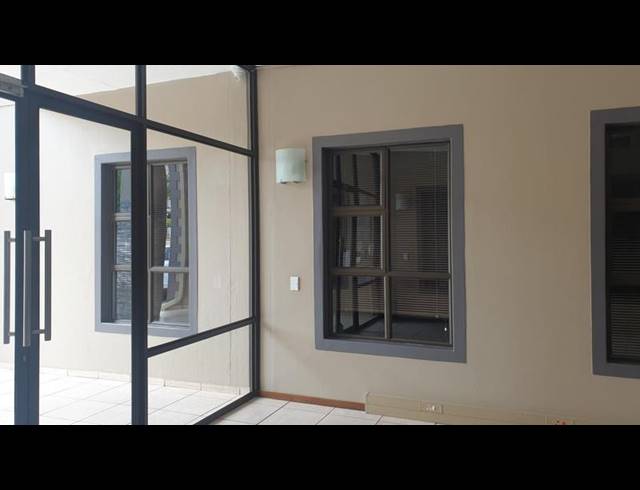 BUSINESS PROPERTY TO RENT IN ROUTE 21 BUSINESS PARK